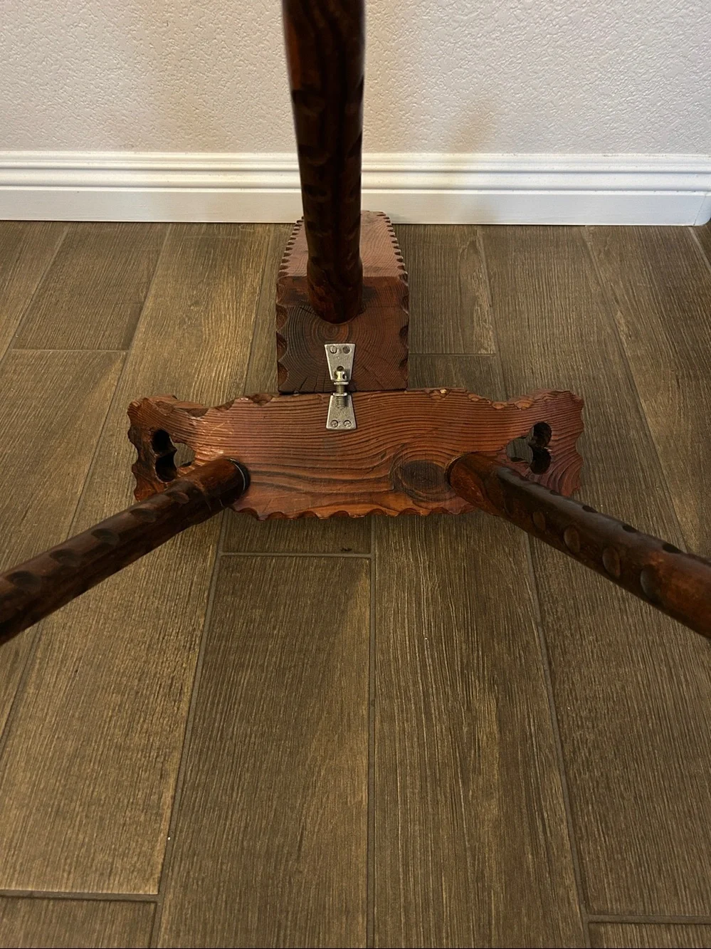 Spanish / Italian VTG Style Solid  Wood /Leather Ornate Tripod Birthing Chair